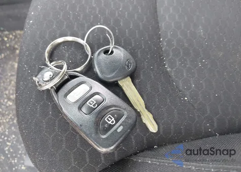 2020 Hyundai Elantra Se z USA, uszkodzony, nr VIN KMHD74LF3LU953850